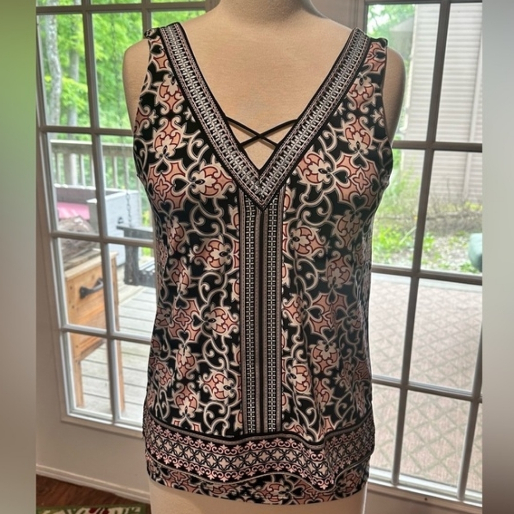 WHITE HOUSE BLACK MARKET Black Pink Abstract Sleeveless Artsy Whimsigoth XS Top